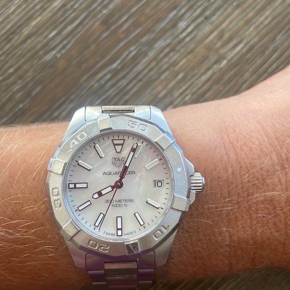 Tag $1200 - Picture 3 of 3